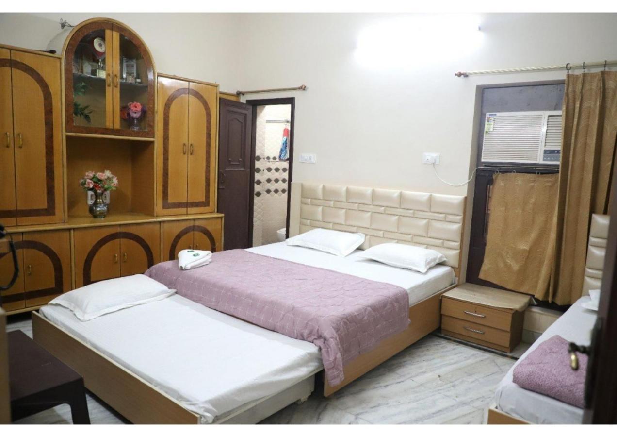 Rk Lodge أمريتسار الغرفة الصورة